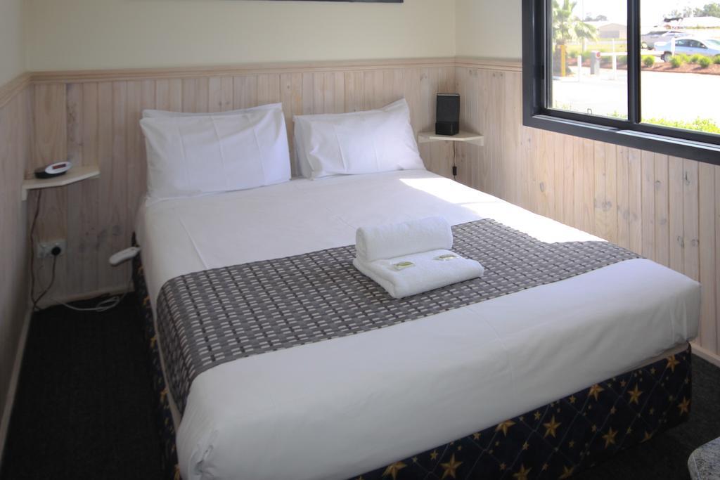Sun Country Lifestyle Park Hotel Mulwala Phòng bức ảnh