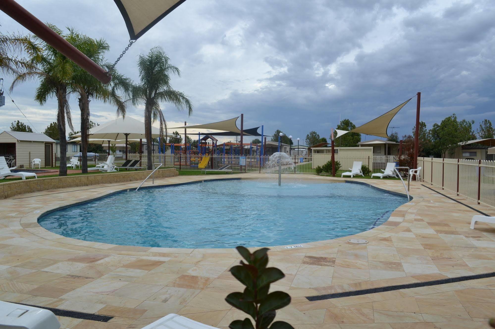Sun Country Lifestyle Park Hotel Mulwala Ngoại thất bức ảnh